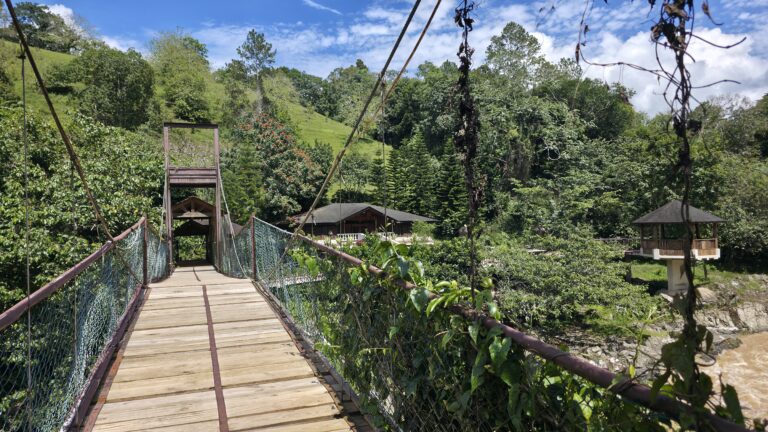 Gran Jimenoa Hotel Jarabacoa Brücke